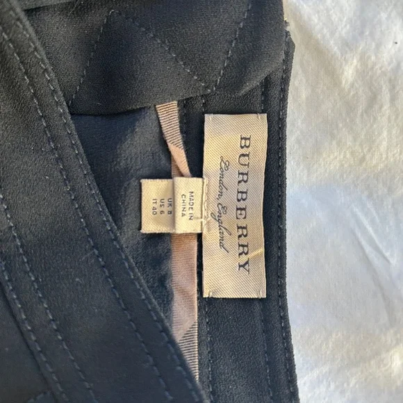 Burberry black pleated skirt Size 6 - Picture 2 of 3